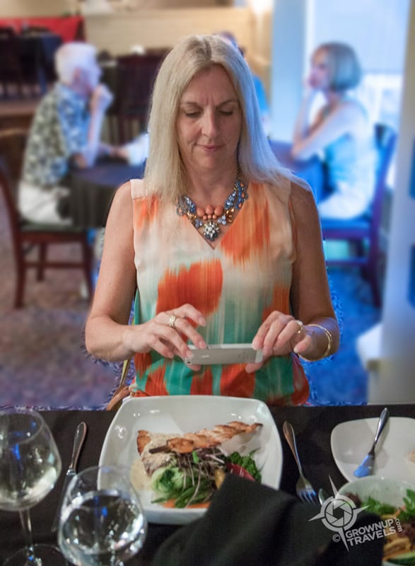 Jane shoots food
