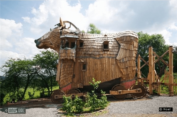 Trojan horse hotel