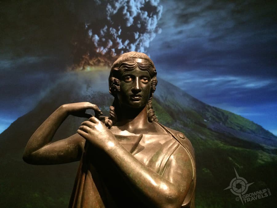 Volcano multimedia Pompeii Exhibit at the ROM