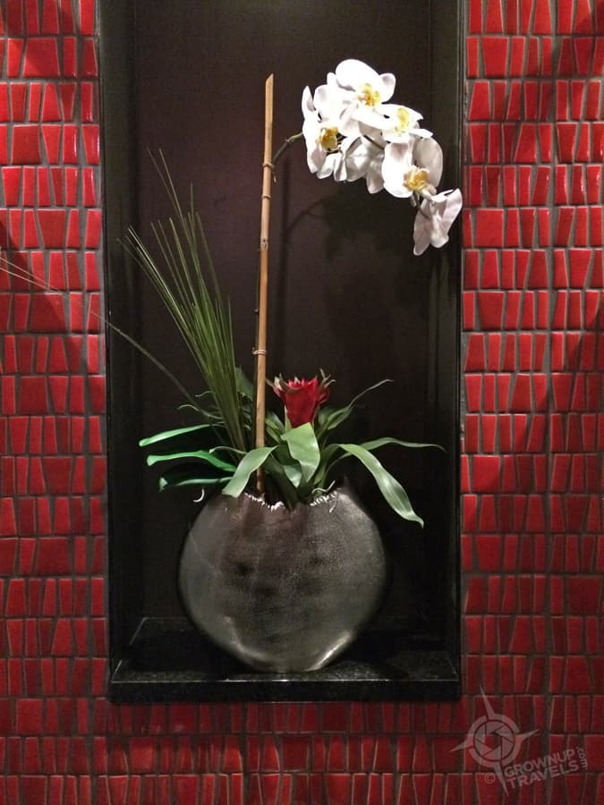 Lamoraga bathroom decor