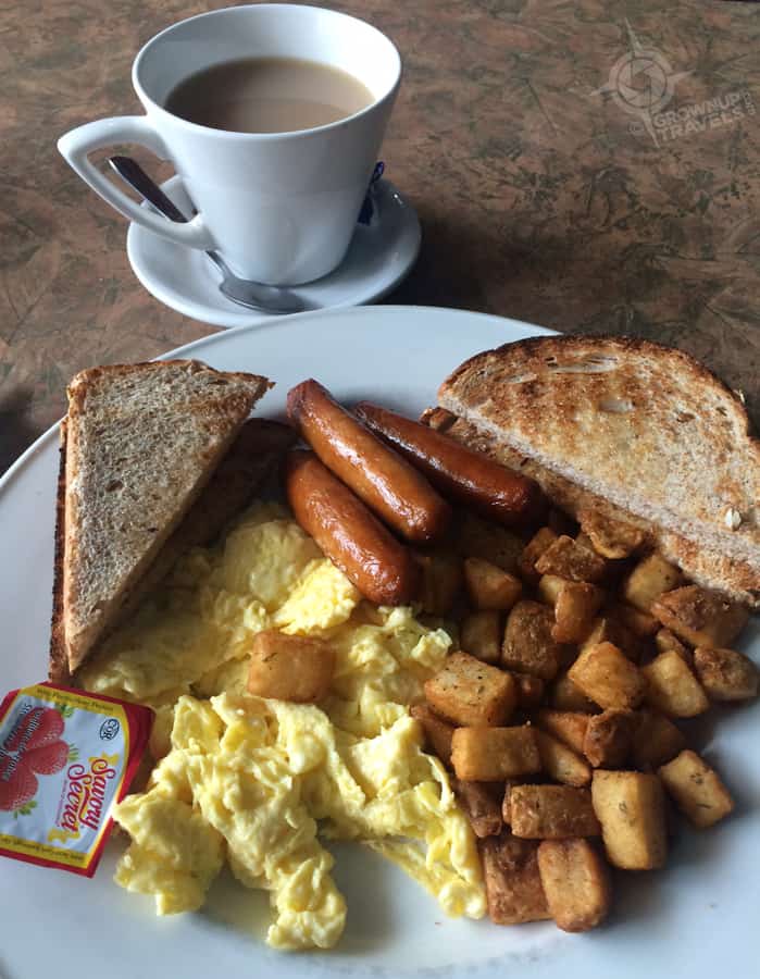 Grenadier brekkie