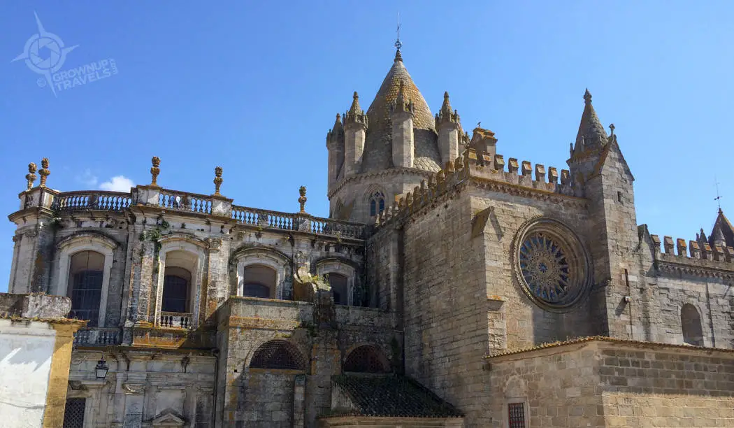 Evora Cathedral exterior