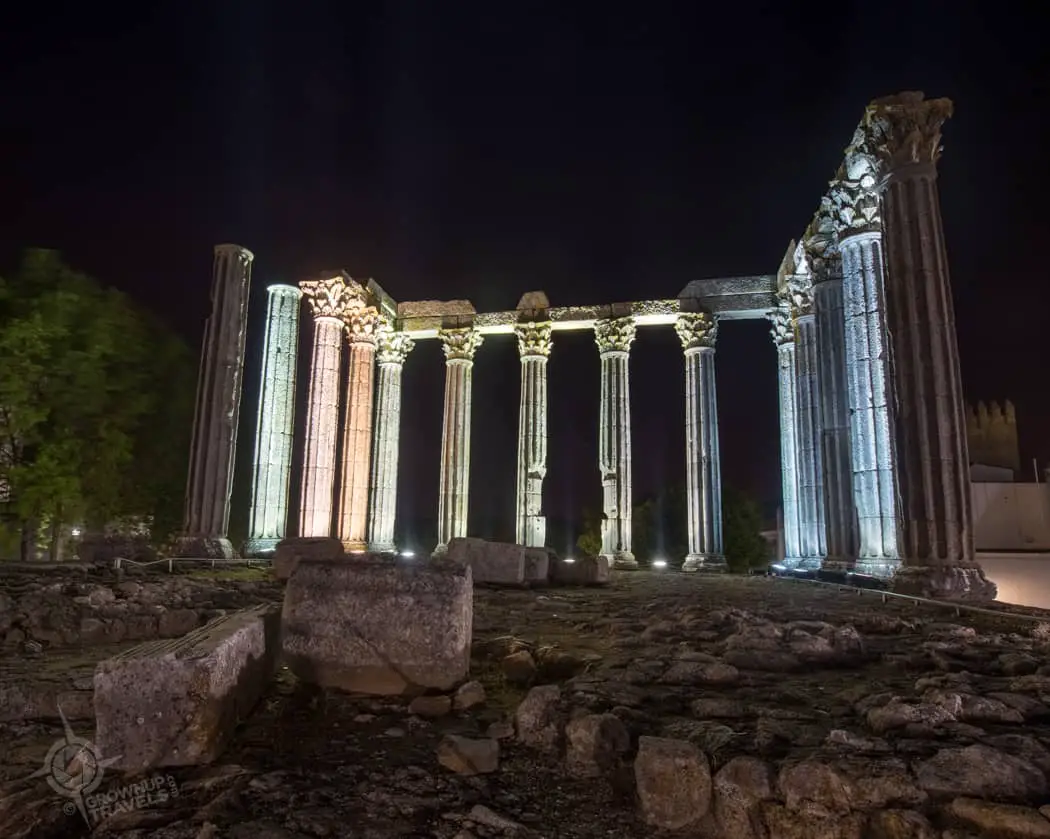 Evora Roman temple night