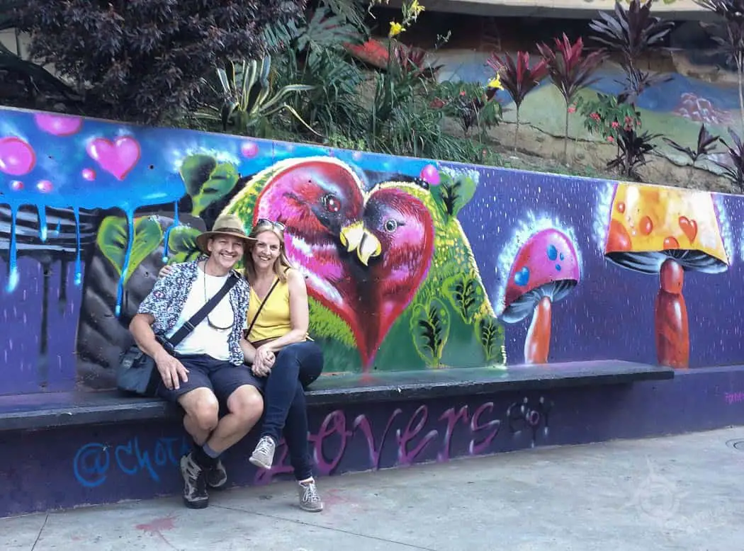 Comuna 13 Jane and Henk lovebirds