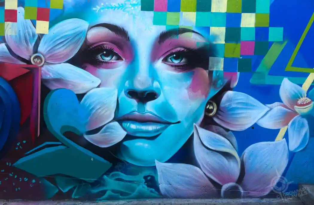 Woman Graffiti Comuna 13