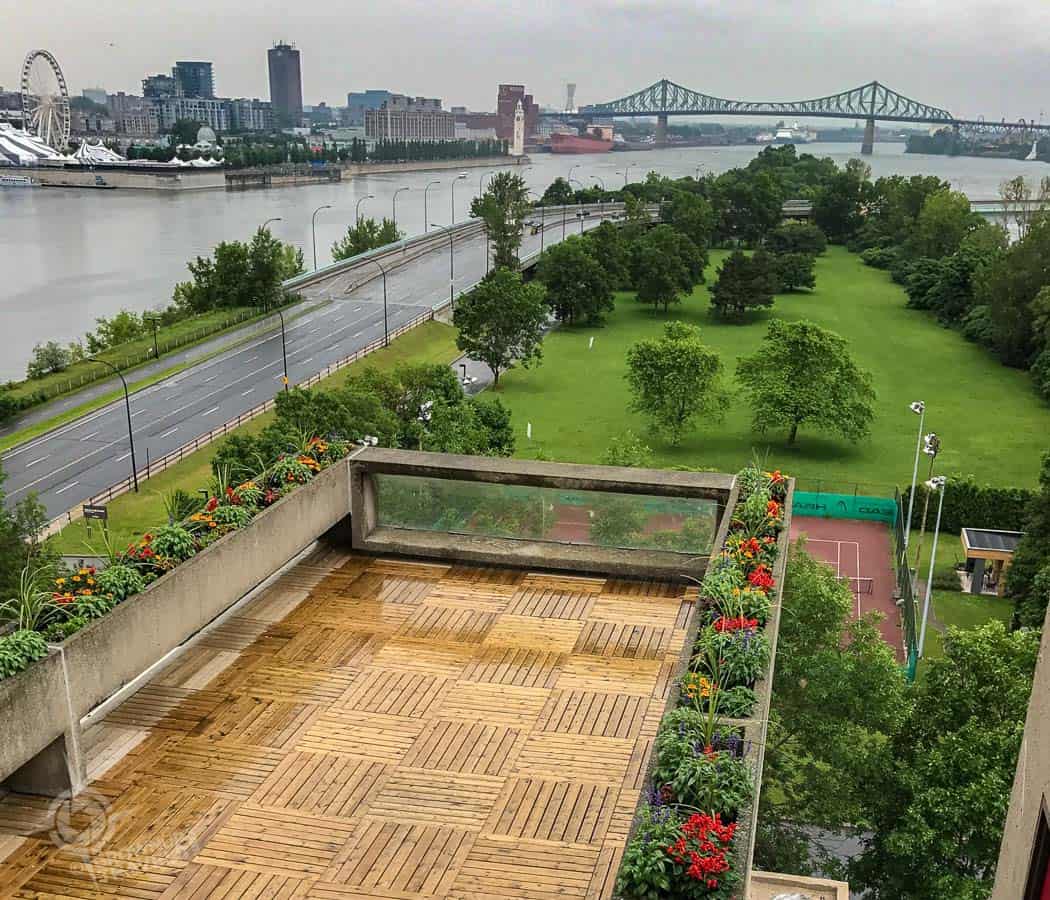 Habitat 67 View of jacques cartier Bridge