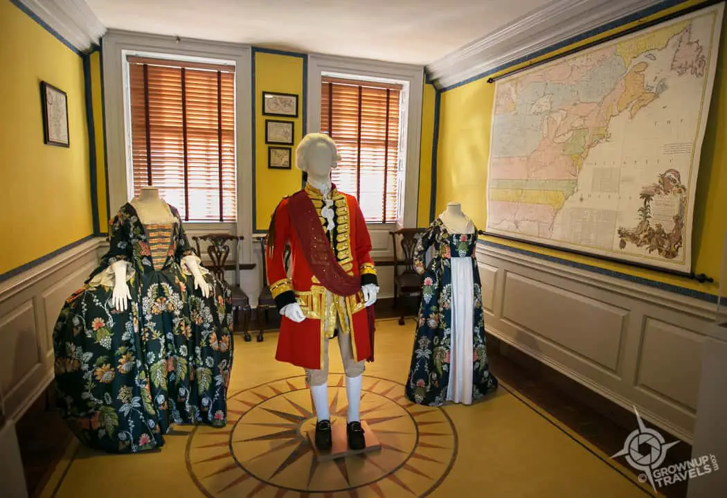 Alexandria Carlyle House costumes