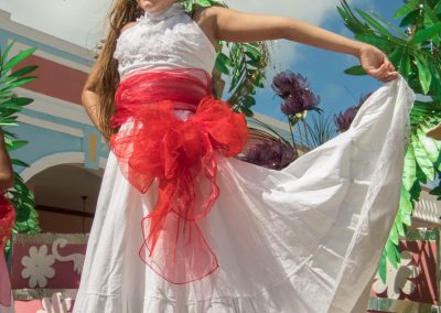 Cuban girl on parade float Plaza La Estrella