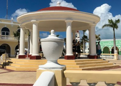 Plaza La Estrella Cuba