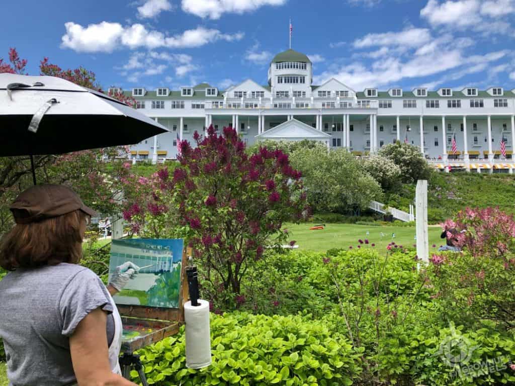 Grand Hotel Guest Painting en plein air