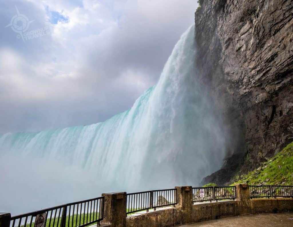 View of Horseshoe Falls from observation deck