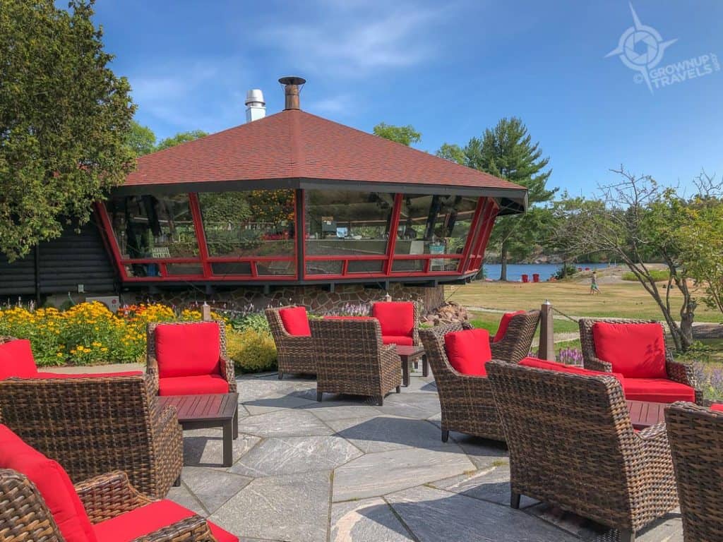 Killarney Mountain Lodge's iconic lounge