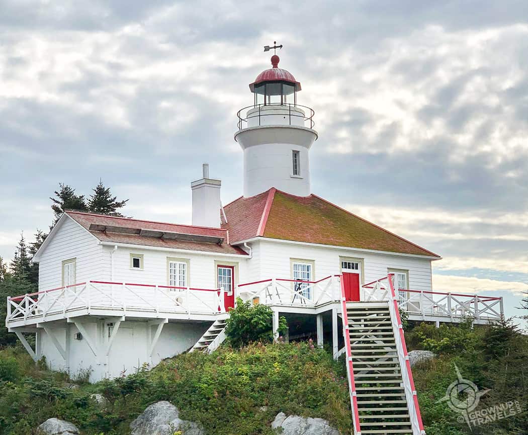 Brandy Pot Island lighthouse boutique inn Quebec