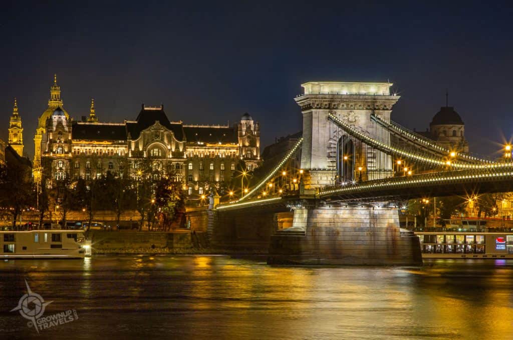 Budapest Chain Bridge with Gresham Palace bkgd