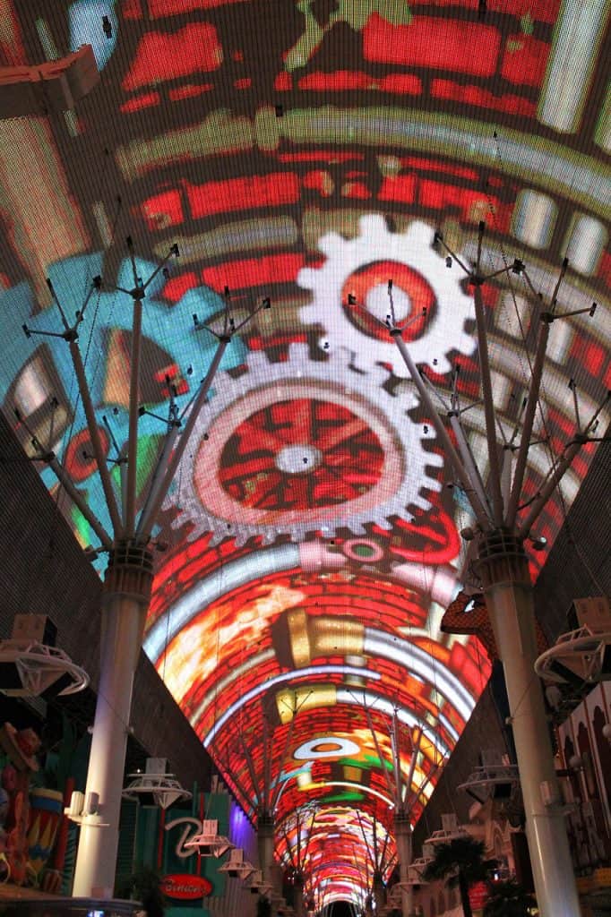 freemont-street Las Vegas light show