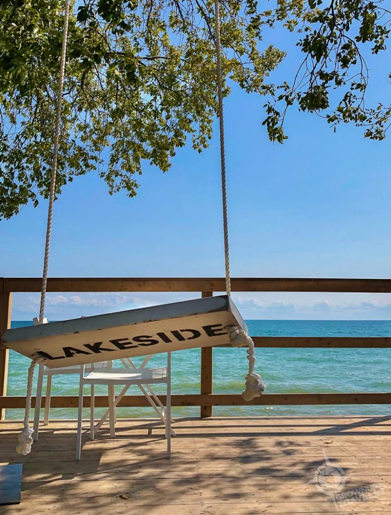 Swing at the Lakeside Motel