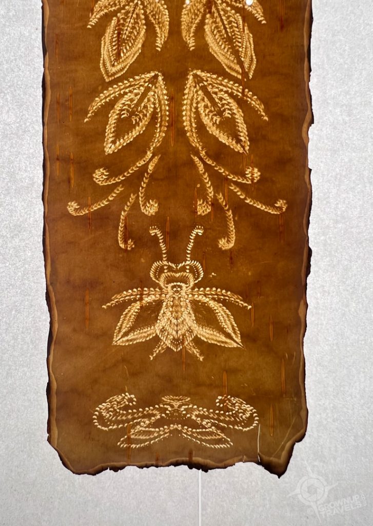Bee design_Pat Bruderer_ birch bark biting