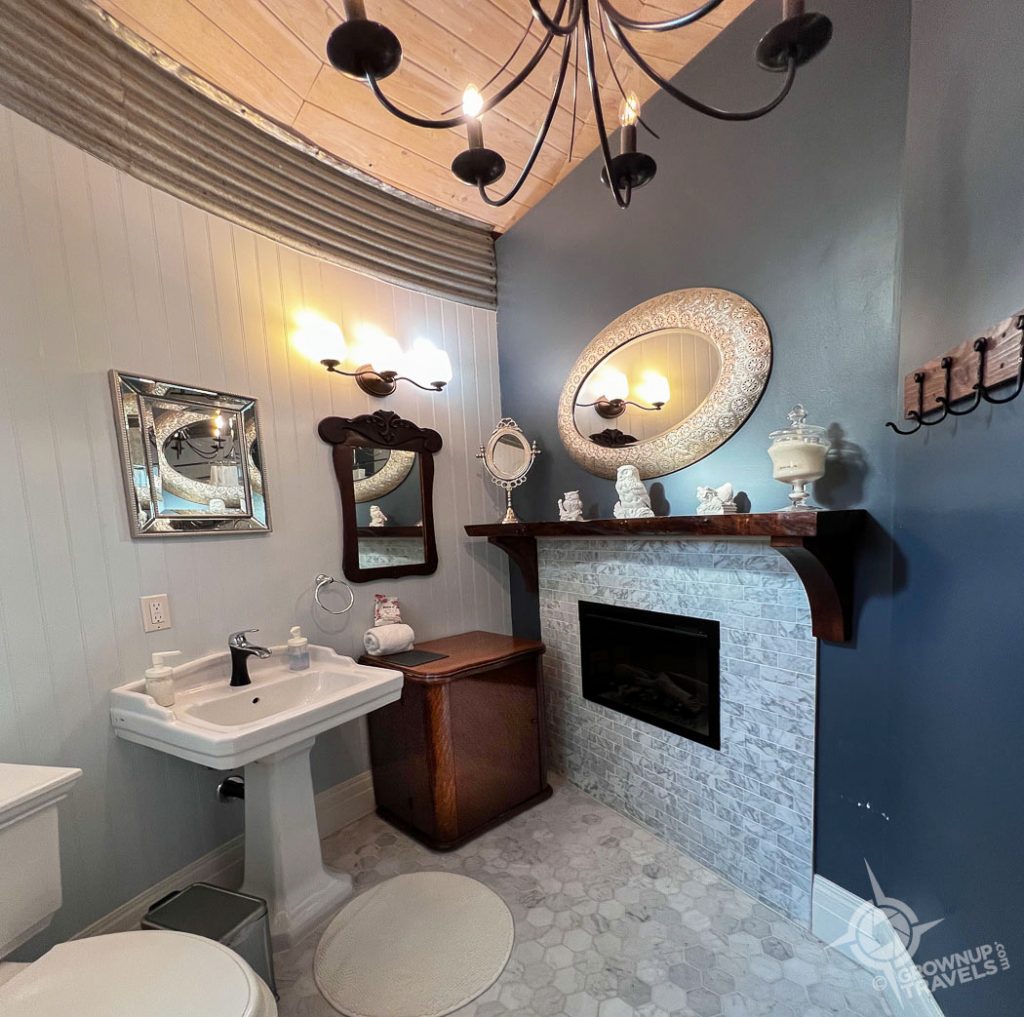 original BINcredible bathroom