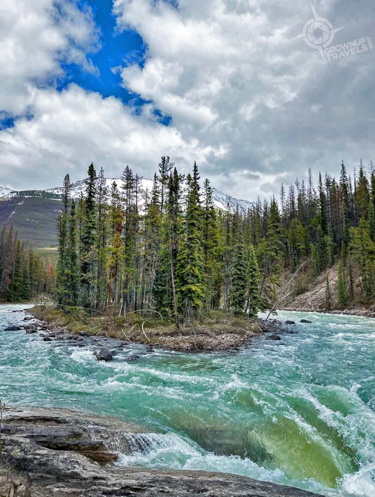 Sunwapta Falls Icefields Parkway