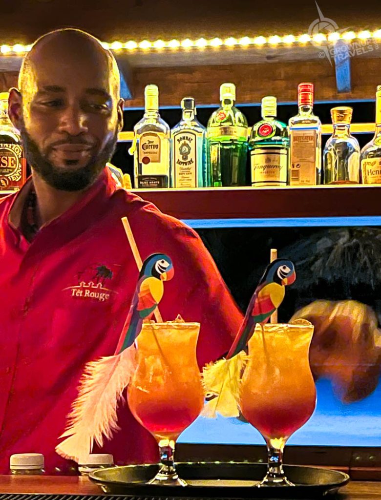 Hilroy with parrot cocktails Tet Rouge