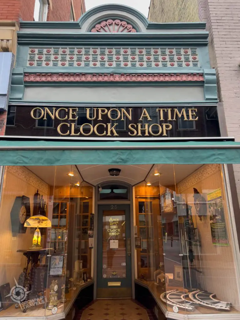 Antique clock store Staunton