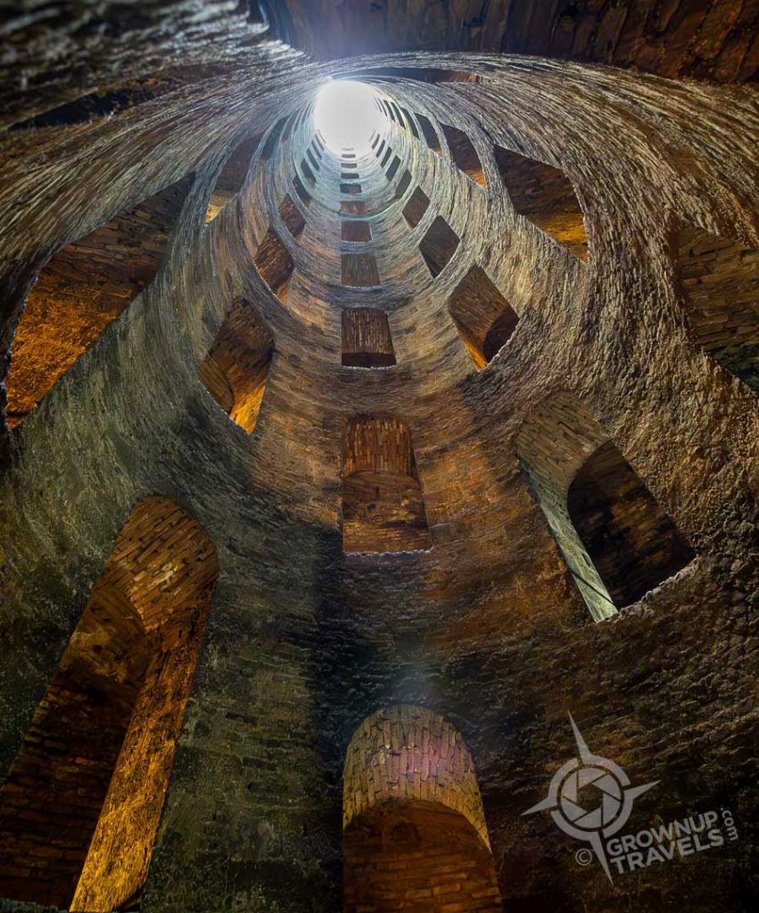 Pozzo di San Patrizio Orvieto vert