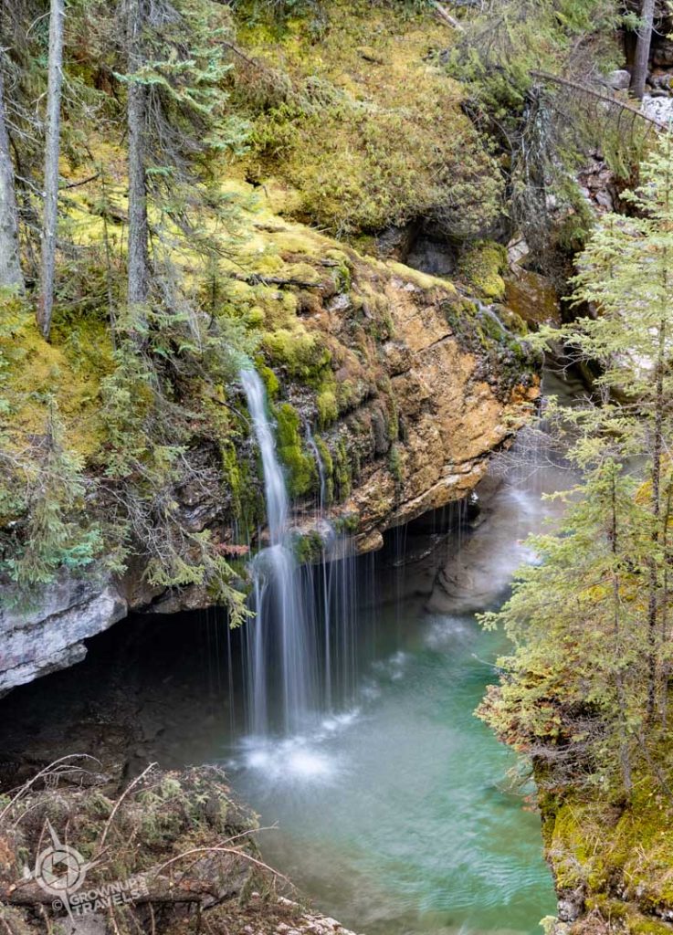 Maligne Canyon little waterfall