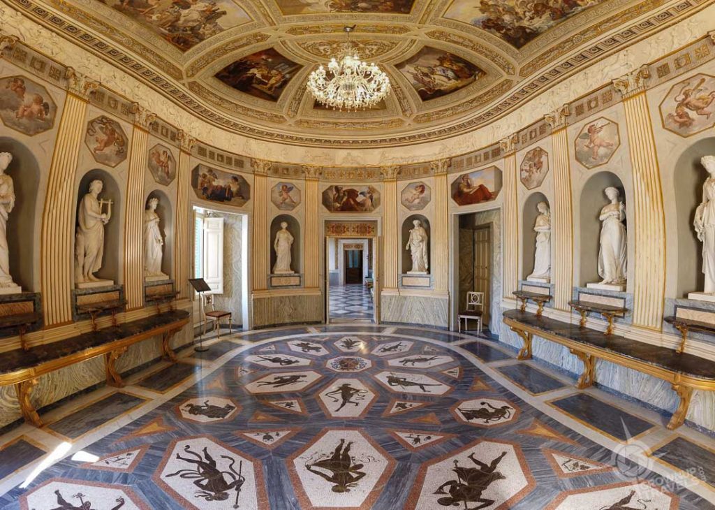 Casino Nobile Alexander's Room in Villa Torlonia