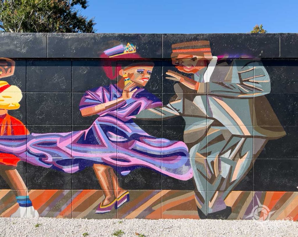 McCollum Hall mural Fort Myers Swing dancers