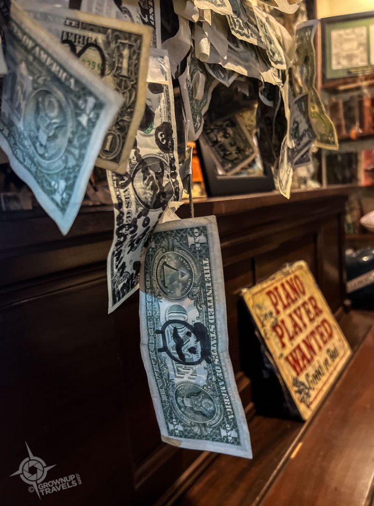 Cabbage Key bar notes