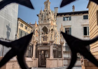 Cansignorio Mastino II Scaligeri tomb seen through fence