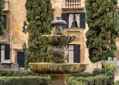 fountain at Giardino Giusti Verona