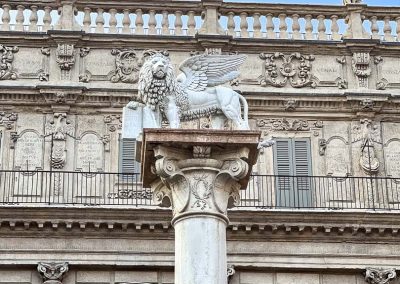 winged lion with Palazzo Maffei Verona