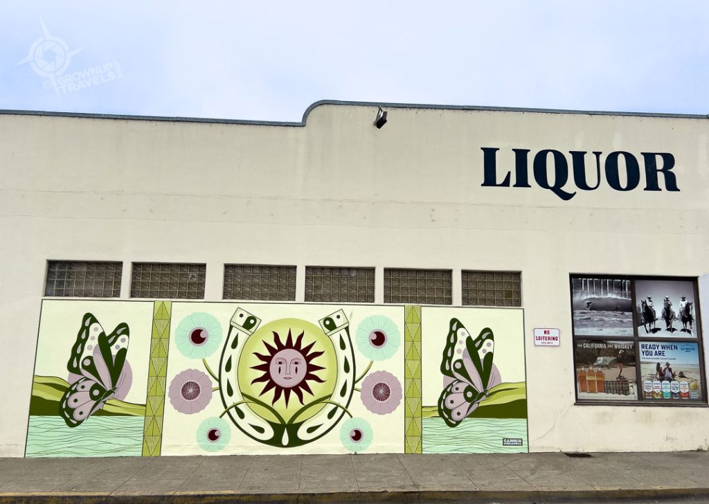 liquor store and murals East Cambria
