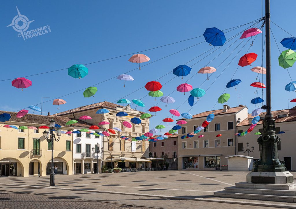 Cittadella's main piazza inside the walls