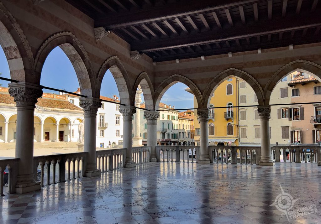Palazzo del Comune interior loggia Udine