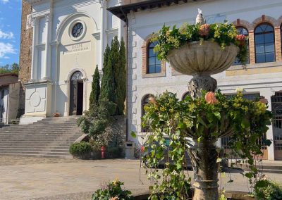 Poffabro Main piazza with fountain