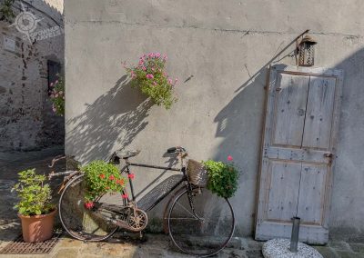 Poffabro bicycle and old door