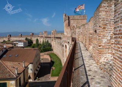 Walkway on top of Cittadella's walls