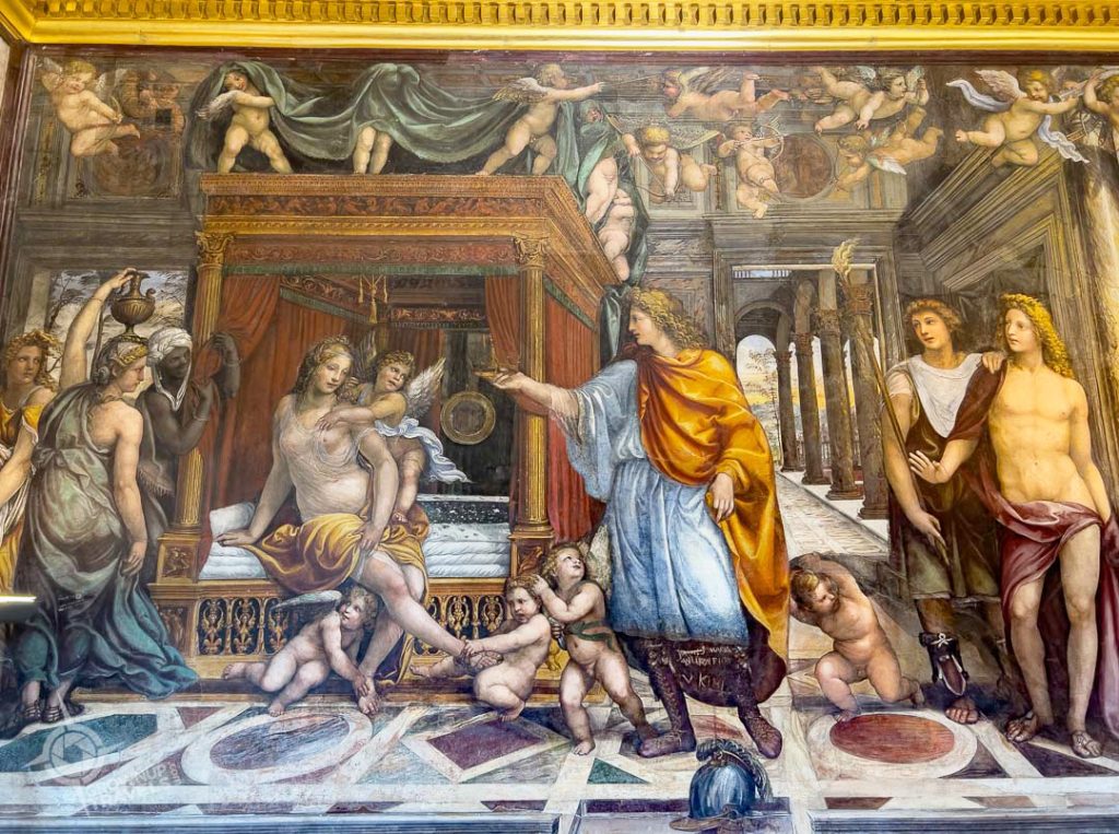Villa Farnesina Marriage of Alexander the Great fresco in Chigi bedroom