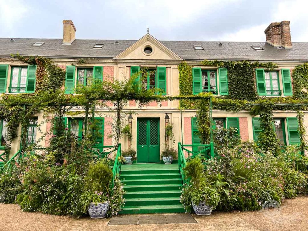 Monet's farmhouse horizontal