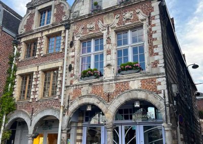 Arras Restaurant Facade