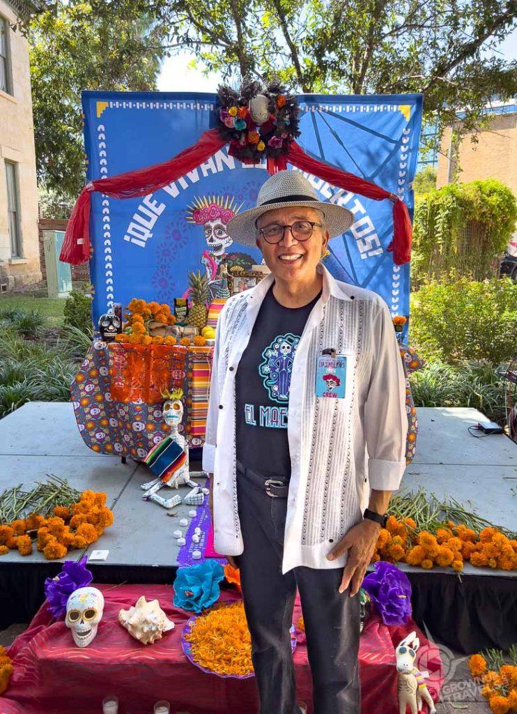 Jose de la Torre with his ofrenda