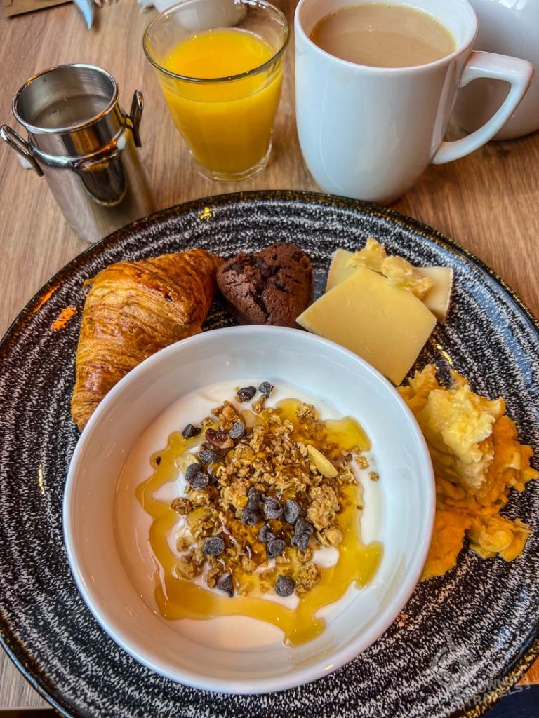 Breakfast Hotel le Dauphin Honfleur