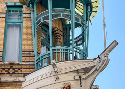House of the Five Continents ship balcony detail Antwerp