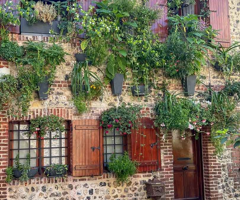 Say “Bonjour” to Honfleur!