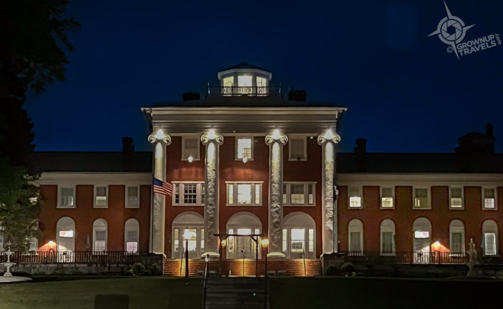 Staunton Blackburn Hotel Virginia night