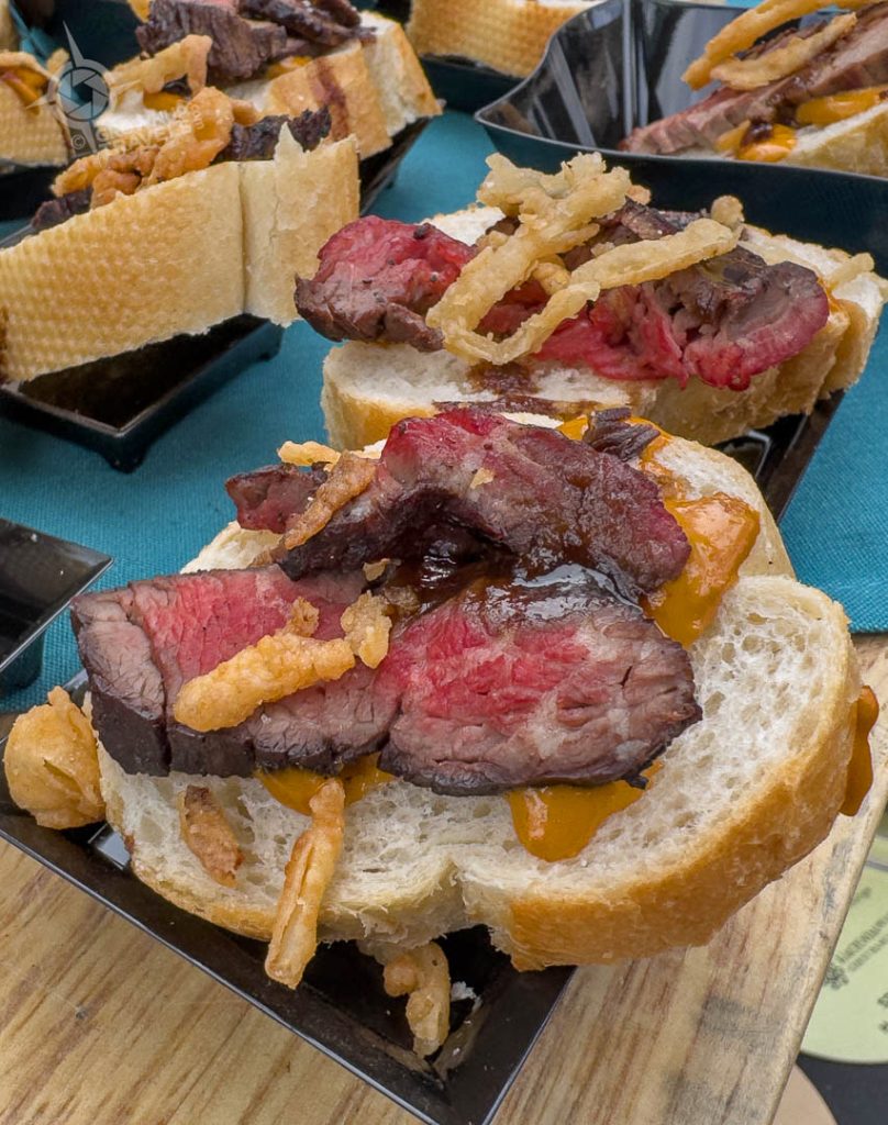 BBQ Mesquite Tenderloin Crostini from the Grill at Hacienda del Sol Savor Tucson Botanical Gardens