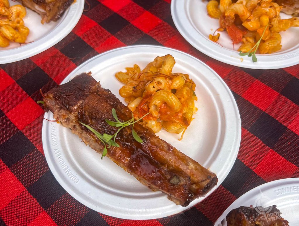 Ribs and Spicy Mac 'n' Cheese Savor Tucson Botanical Gardens
