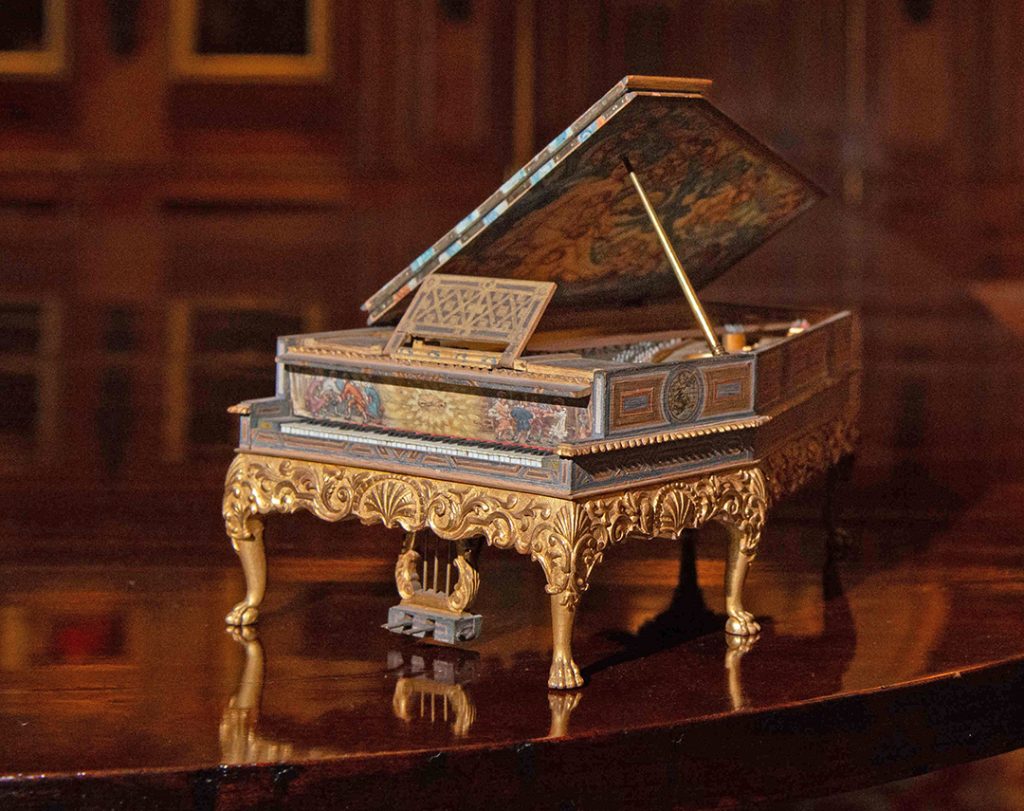 Grand Piano from Queen Mary's Dollhouse